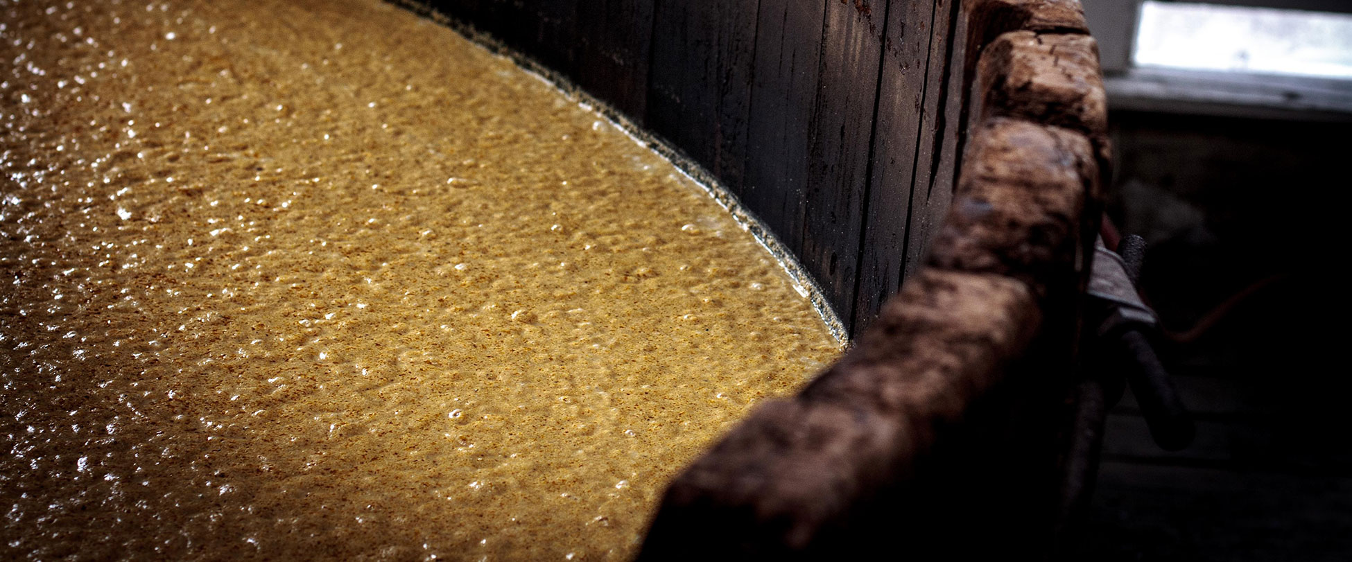 How to make corn moonshine mash